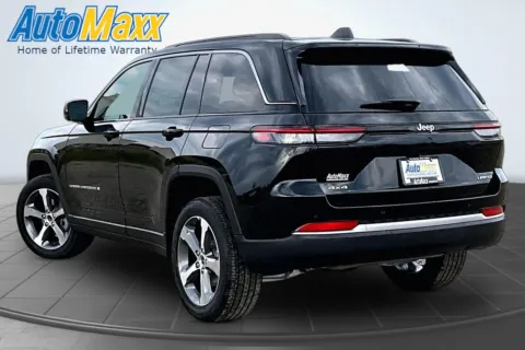 Another view of 2026 Jeep Grand Cherokee Limited for sale in Milbank, SD at AutoMaxx Chrysler Dodge Jeep Ram