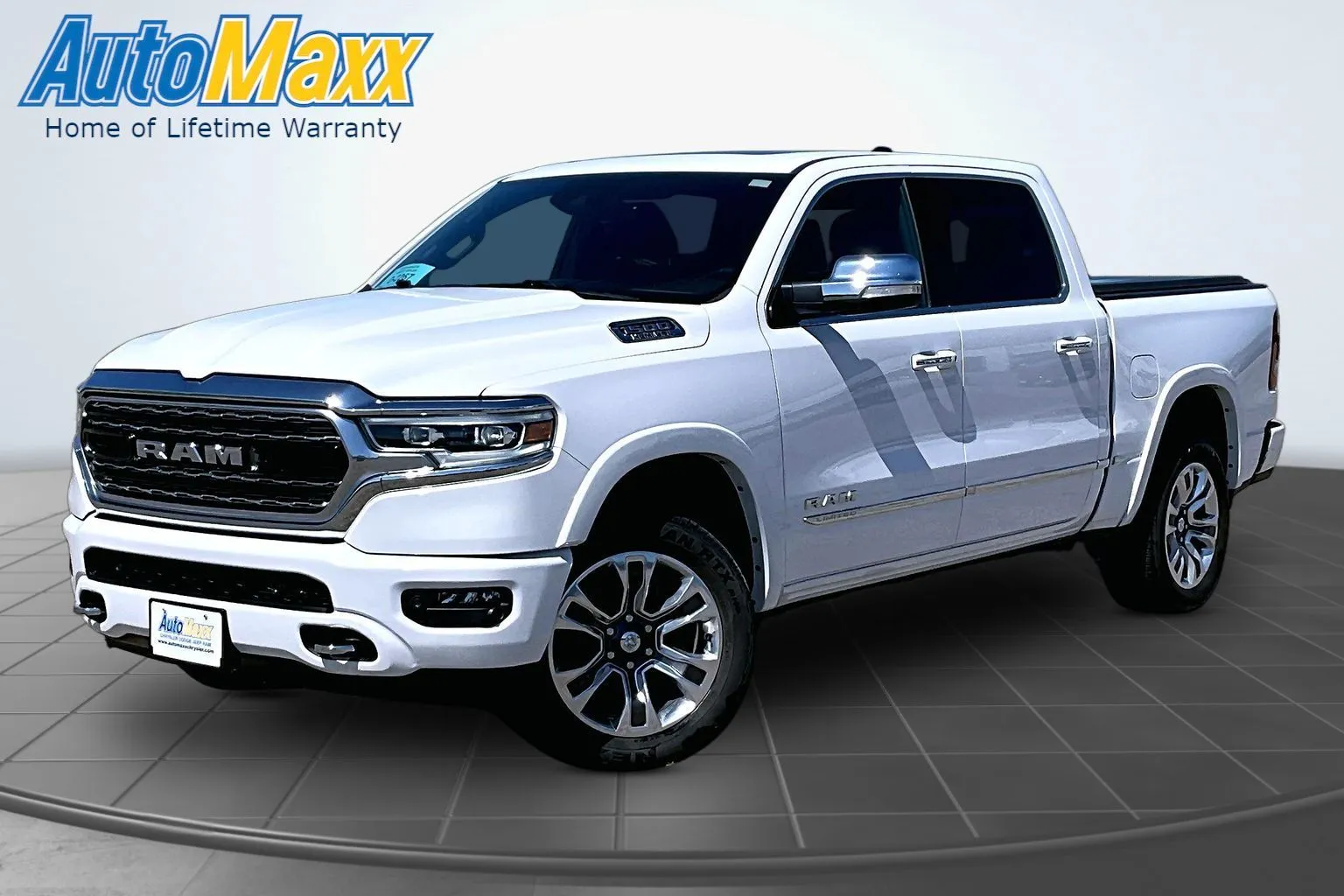 White 2022 Ram 1500 Limited for sale in Milbank, SD