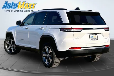 Another view of 2026 Jeep Grand Cherokee Limited for sale in Milbank, SD at AutoMaxx Chrysler Dodge Jeep Ram