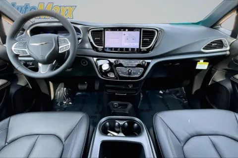 More photos of 2026 Chrysler Voyager LX at AutoMaxx Chrysler Dodge Jeep Ram, SD