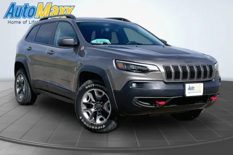 Another view of 2019 Jeep Cherokee Trailhawk for sale in Milbank, SD at AutoMaxx Chrysler Dodge Jeep Ram