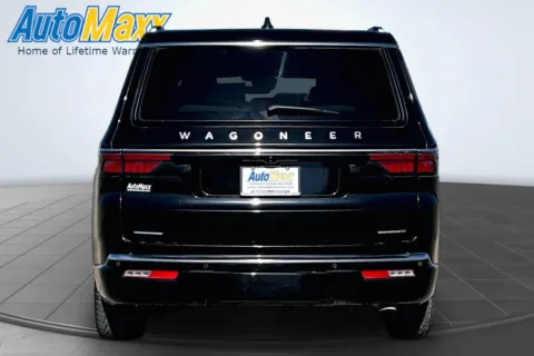 More photos of 2023 Jeep Wagoneer Series III at AutoMaxx Chrysler Dodge Jeep Ram, SD