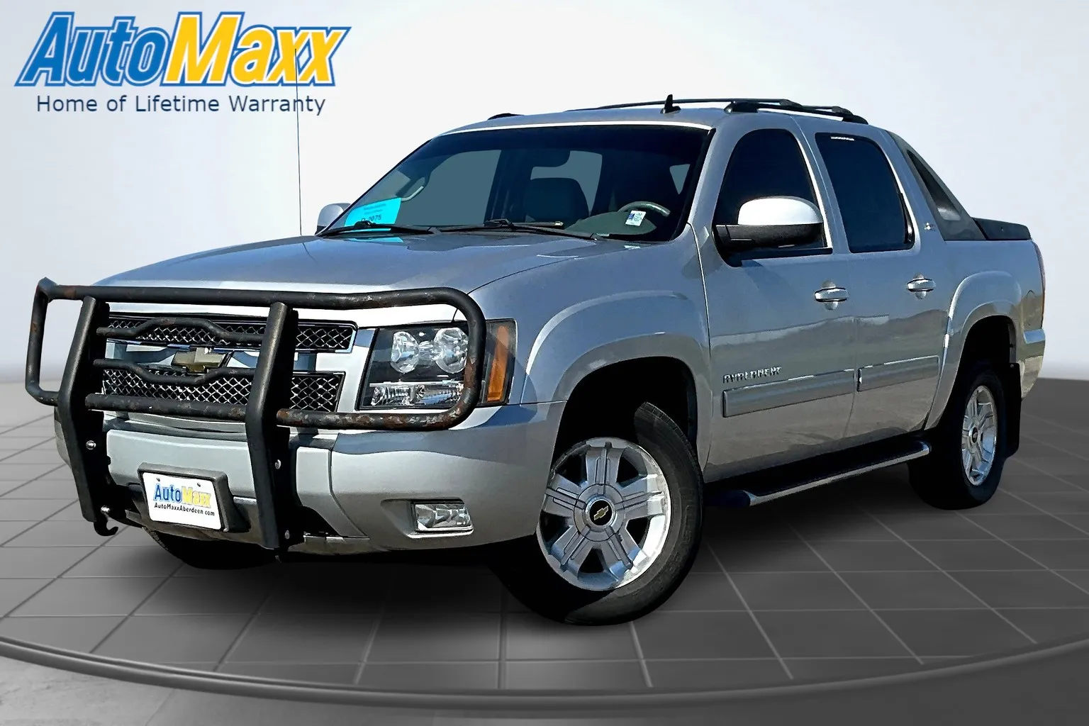 Silver 2011 Chevrolet Avalanche 1500 LT for sale in Lemmon, SD