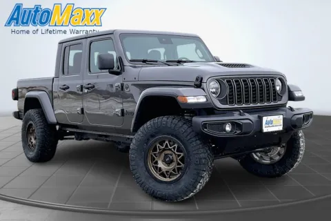 More photos of 2025 Jeep Gladiator Sport S at AutoMaxx of Lemmon, SD