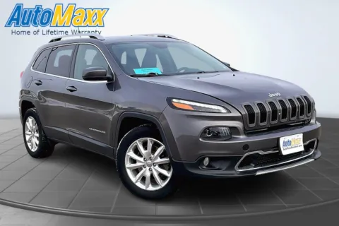 More photos of 2016 Jeep Cherokee Limited at AutoMaxx of Lemmon, SD