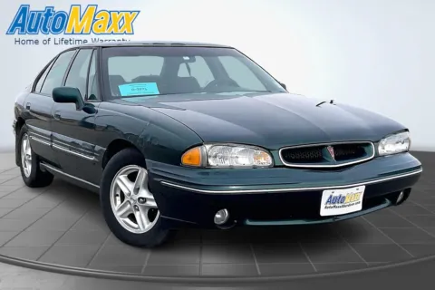 More photos of 1999 Pontiac Bonneville SE at AutoMaxx of Lemmon, SD