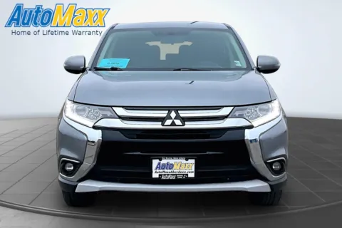 Another view of 2017 Mitsubishi Outlander SE for sale in Lemmon, SD at AutoMaxx of Lemmon