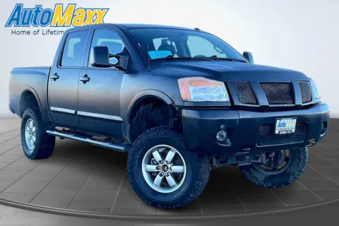 More photos of 2015 Nissan Titan PRO-4X at AutoMaxx of Lemmon, SD