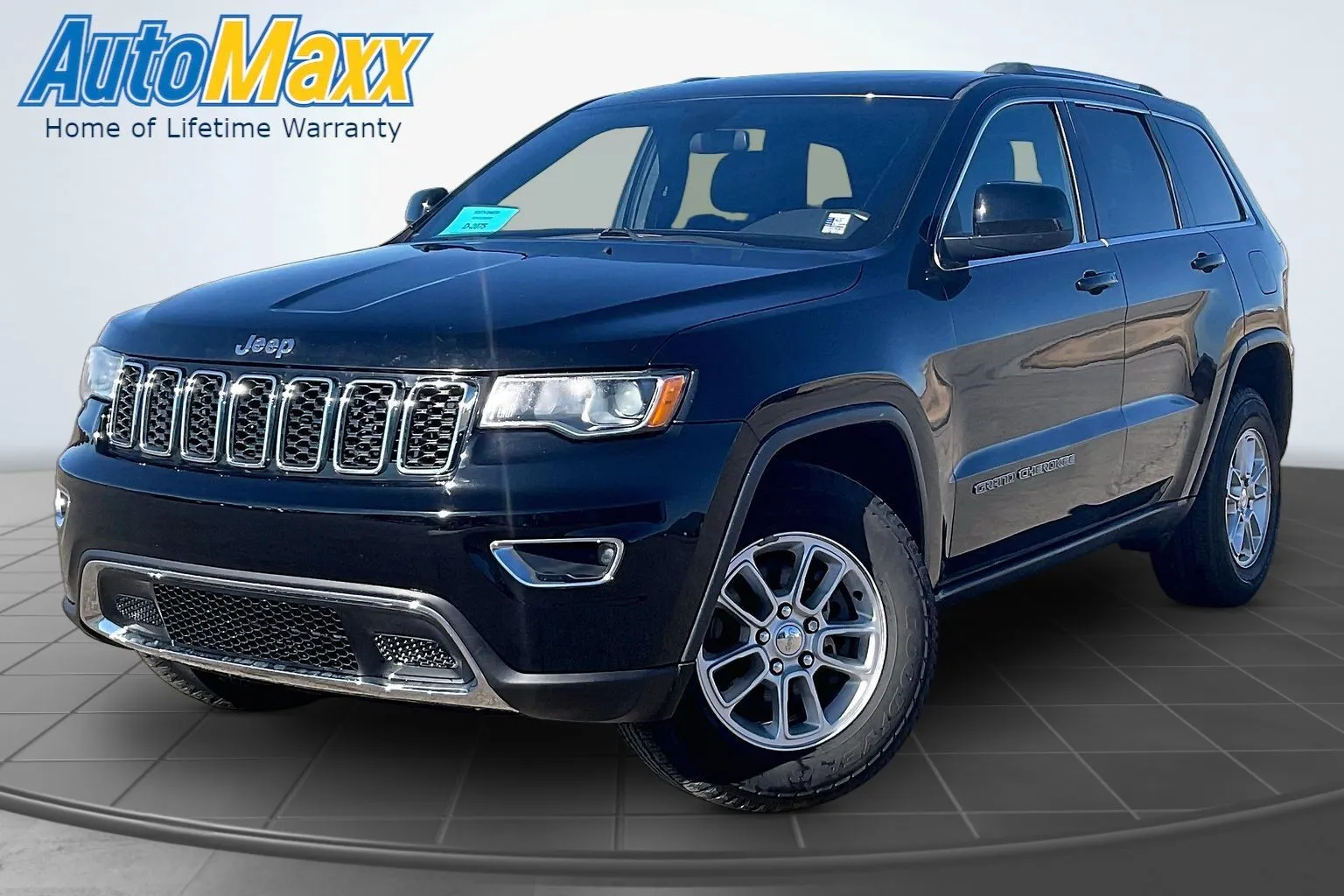 Black 2018 Jeep Grand Cherokee Laredo for sale in Lemmon, SD