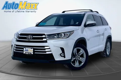 White 2019 Toyota Highlander Limited Platinum for sale in Lemmon, SD