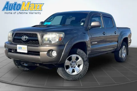 Silver 2011 Toyota Tacoma for sale in Lemmon, SD