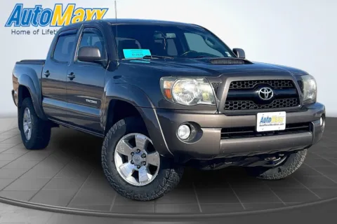 More photos of 2011 Toyota Tacoma at AutoMaxx of Lemmon, SD