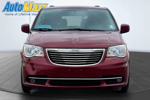 Another view of 2014 Chrysler Town & Country Touring for sale in Lemmon, SD at AutoMaxx of Lemmon
