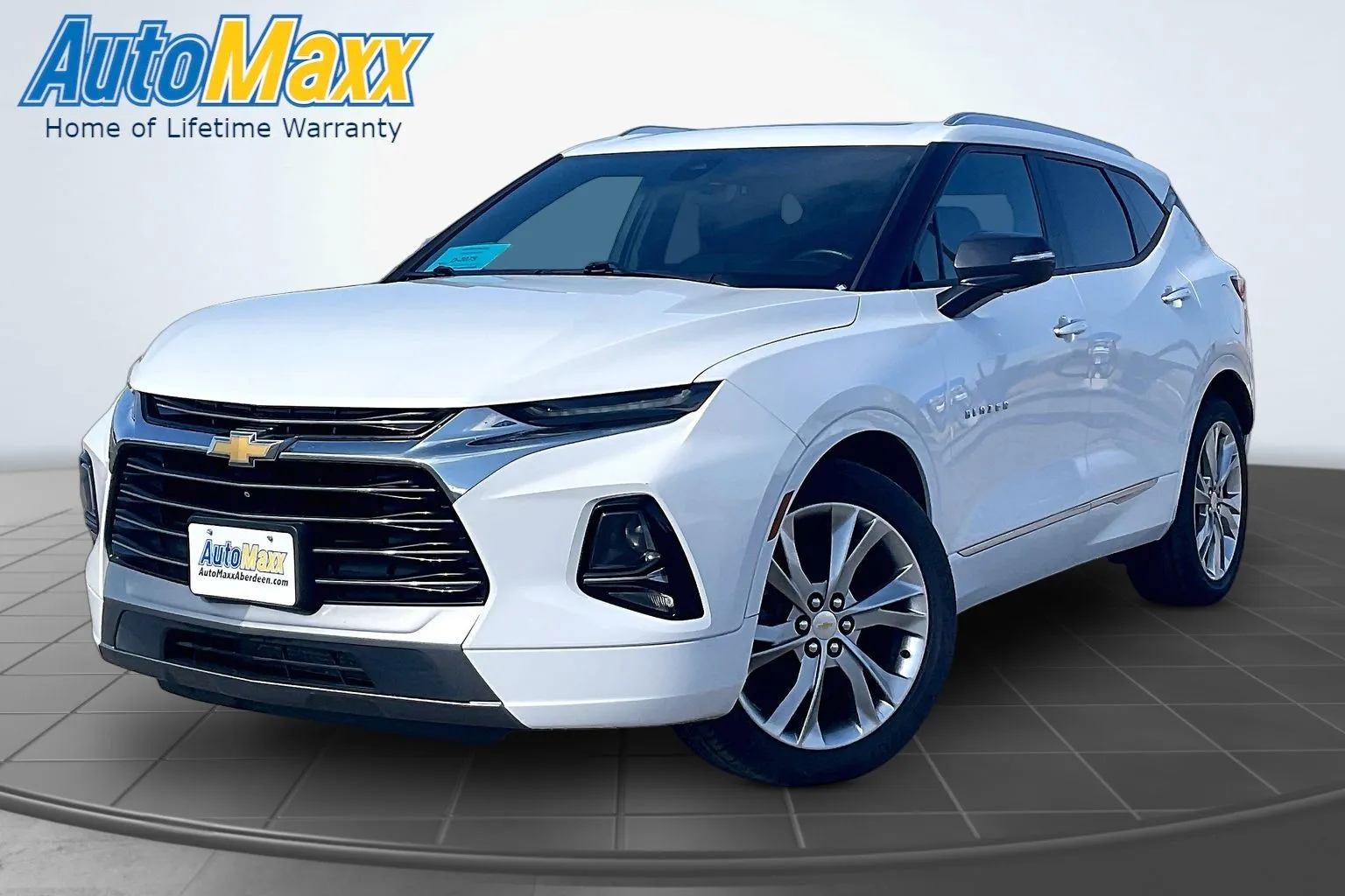 White 2019 Chevrolet Blazer Premier for sale in Lemmon, SD