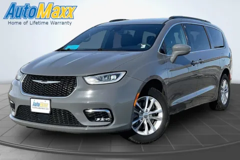 Gray 2022 Chrysler Pacifica Touring for sale in Lemmon, SD