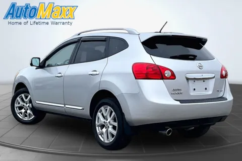 More photos of 2013 Nissan Rogue SL at AutoMaxx of Lemmon, SD