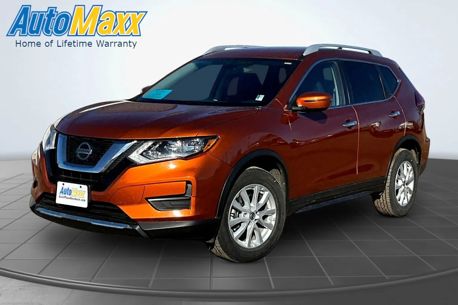 Orange 2018 Nissan Rogue SV for sale in Lemmon, SD
