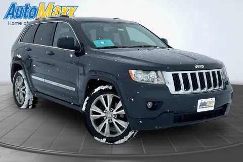 More photos of 2013 Jeep Grand Cherokee Laredo at AutoMaxx of Lemmon, SD