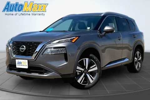 Gray 2022 Nissan Rogue SL for sale in Lemmon, SD
