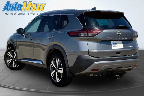 More photos of 2022 Nissan Rogue SL at AutoMaxx of Lemmon, SD