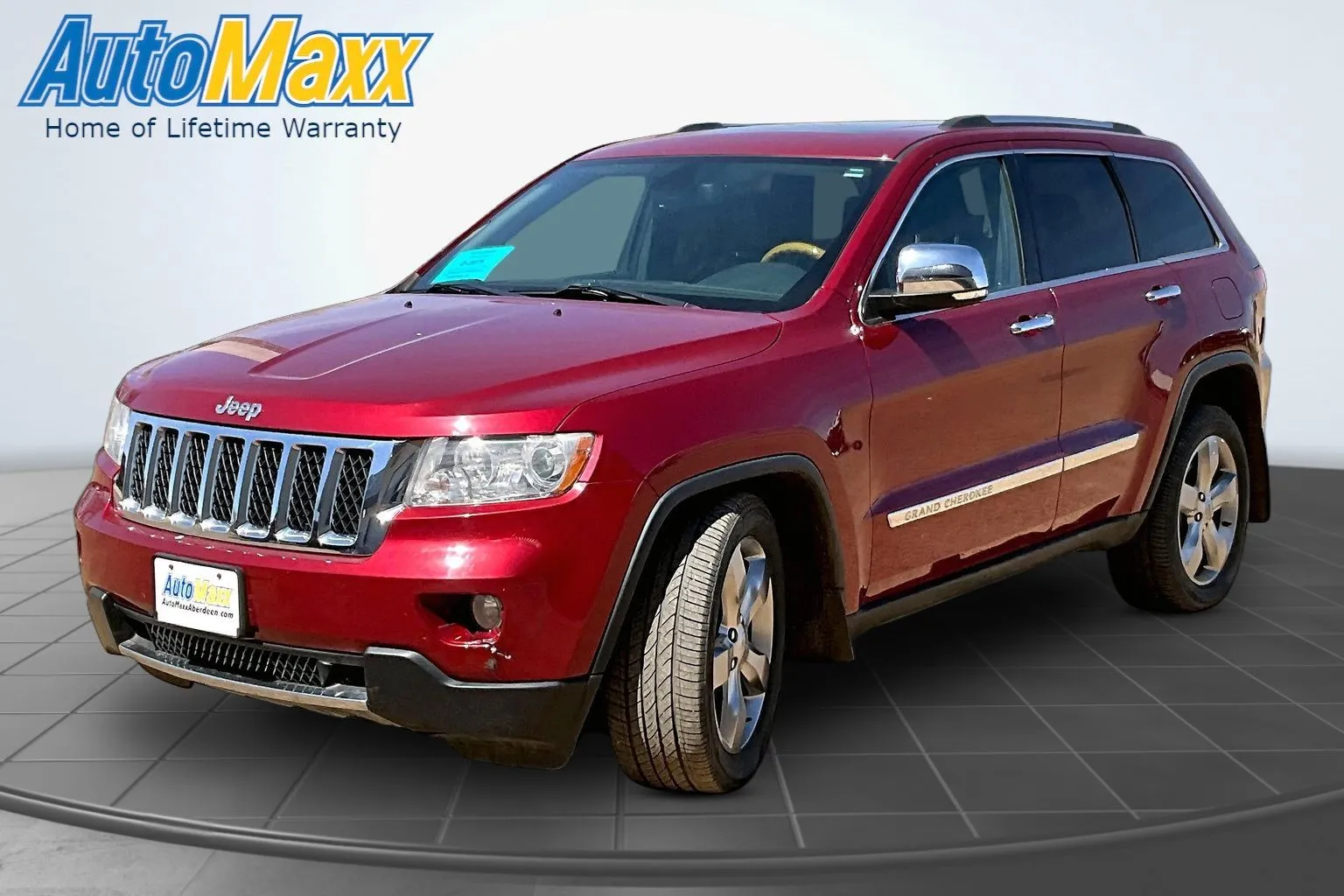 2013 Jeep Grand Cherokee Overland 4WD's photo