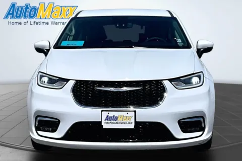 Another view of 2023 Chrysler Pacifica Touring L for sale in Lemmon, SD at AutoMaxx of Lemmon