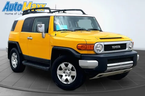 More photos of 2007 Toyota FJ Cruiser at AutoMaxx of Lemmon, SD