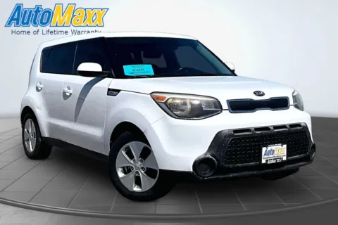 More photos of 2016 Kia Soul at AutoMaxx of Lemmon, SD