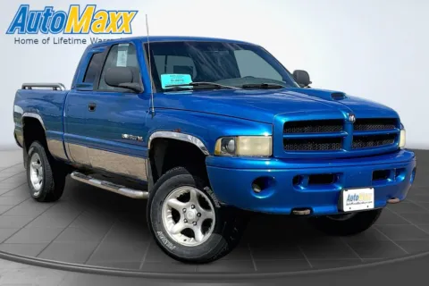 Another view of 2009 Dodge Ram 1500 Laramie for sale in Lemmon, SD at AutoMaxx of Lemmon