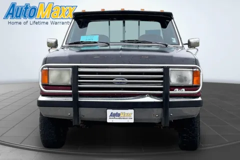 Photos of 1990 Ford F-250 XLT Lariat for sale in Lemmon, SD at AutoMaxx of Lemmon