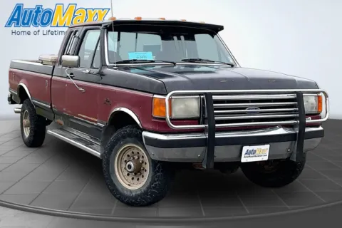 Another view of 1990 Ford F-250 XLT Lariat for sale in Lemmon, SD at AutoMaxx of Lemmon