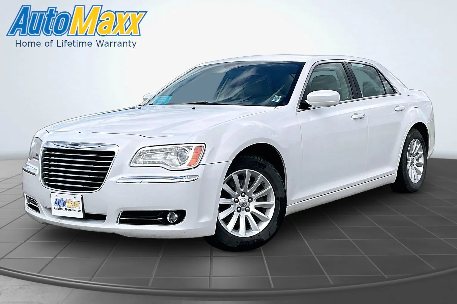 2014 Chrysler 300 -'s photo