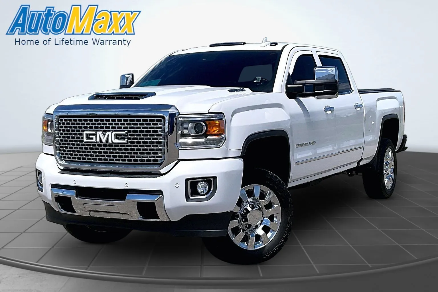 White 2017 GMC Sierra 2500HD Denali for sale in Lemmon, SD