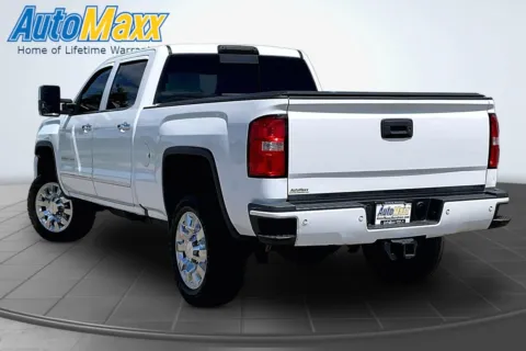 More photos of 2017 GMC Sierra 2500HD Denali at AutoMaxx of Lemmon, SD
