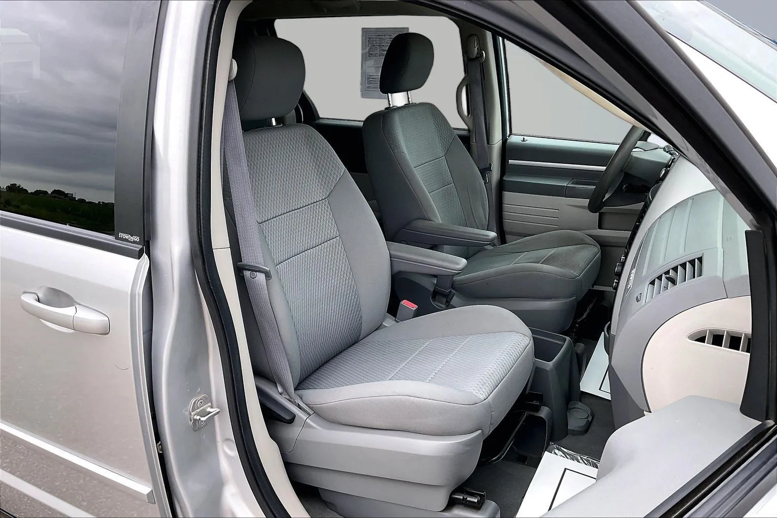 2010 Dodge Grand Caravan SE - Photo 29