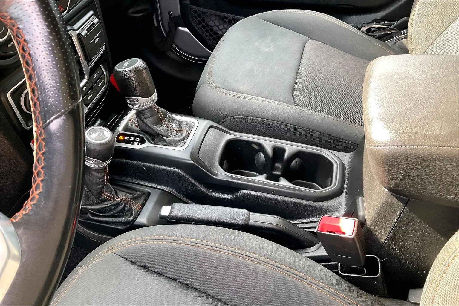2020 Jeep Gladiator Mojave - Photo 23