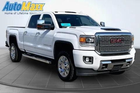 Another view of 2019 GMC Sierra 2500 HD Denali for sale in Lemmon, SD at AutoMaxx of Lemmon
