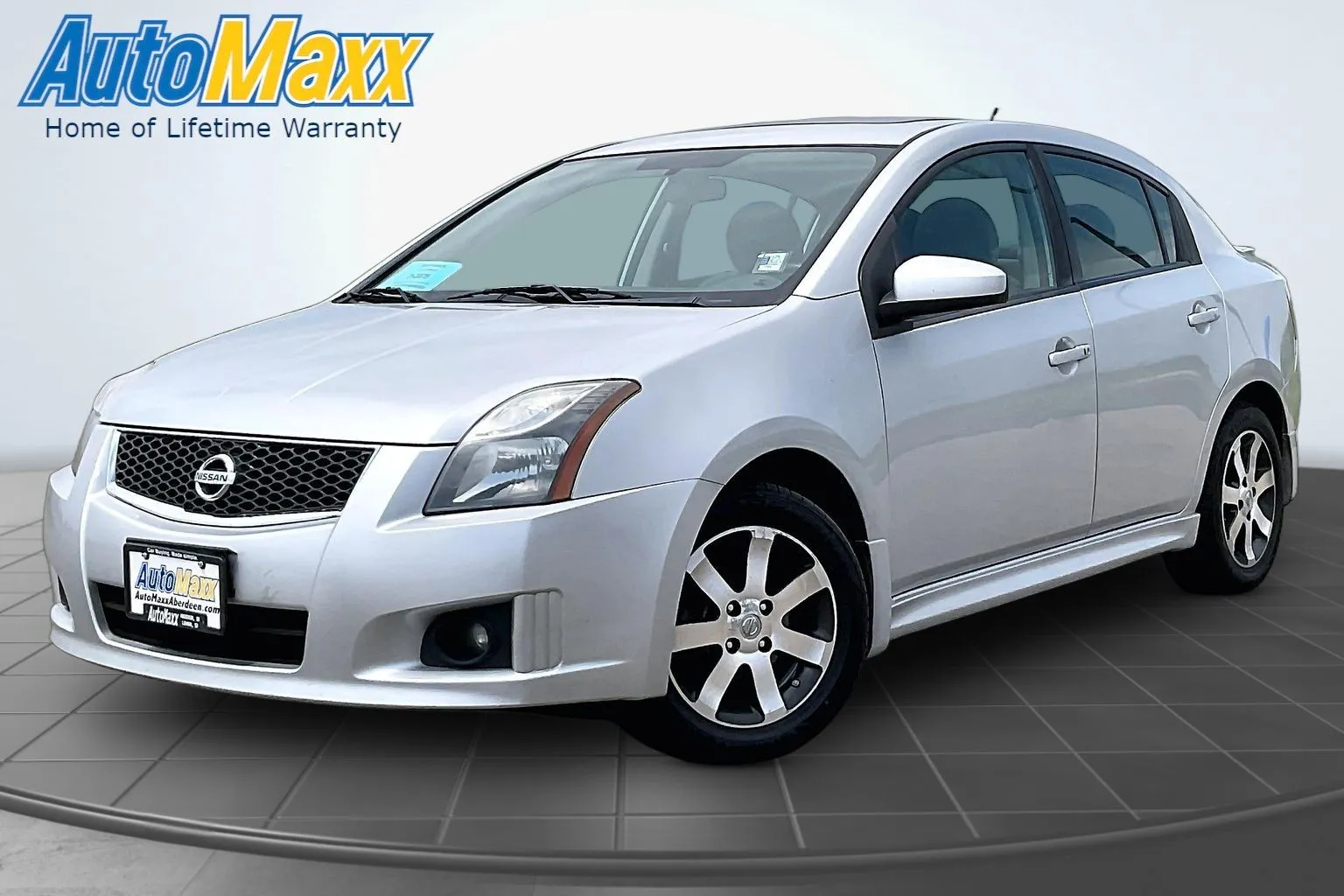 Silver 2012 Nissan Sentra 2.0 SR for sale in Lemmon, SD