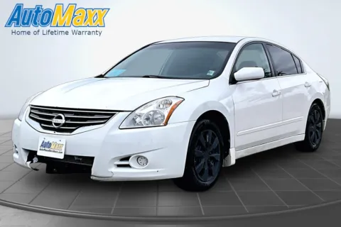 White 2012 Nissan Altima 2.5 S for sale in Lemmon, SD