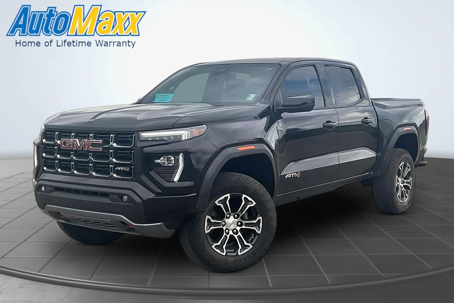 2023 GMC Canyon