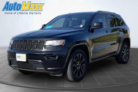 Black 2019 Jeep Grand Cherokee Altitude for sale in Lemmon, SD