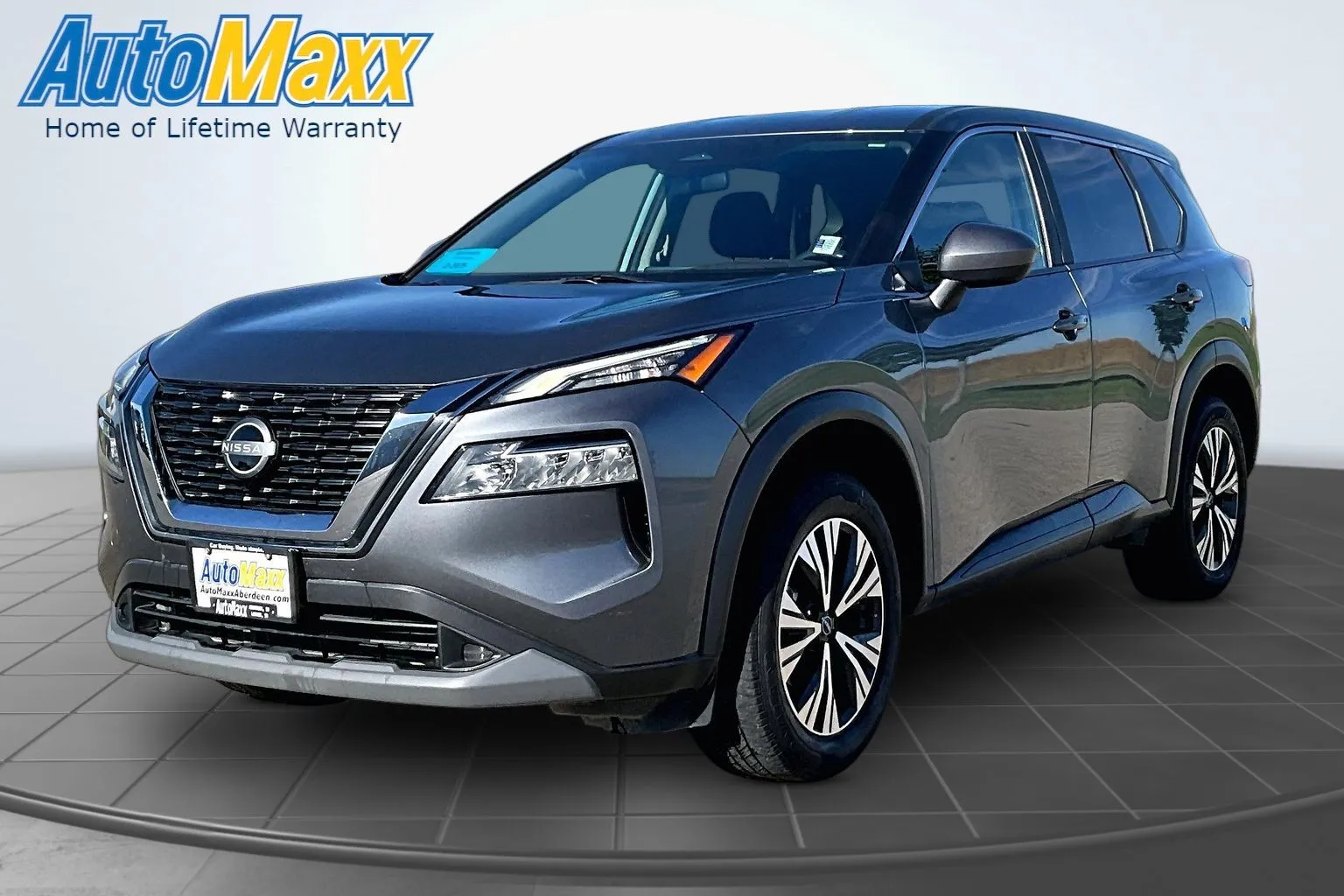 Gray 2023 Nissan Rogue SV for sale in Lemmon, SD