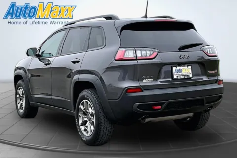 More photos of 2022 Jeep Cherokee Trailhawk at AutoMaxx of Lemmon, SD