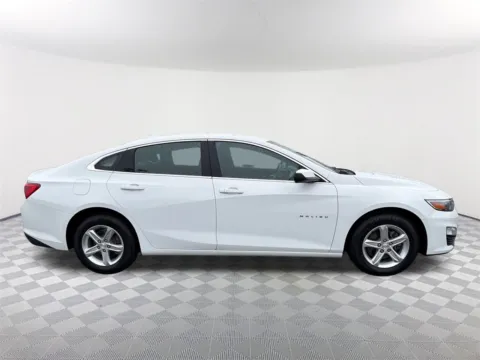 More photos of 2024 Chevrolet Malibu LT at Southtowne Hyundai of Newnan, GA