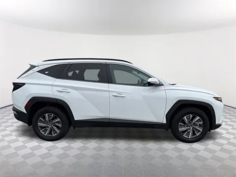 More photos of 2022 Hyundai Tucson Hybrid Blue at Southtowne Hyundai of Newnan, GA