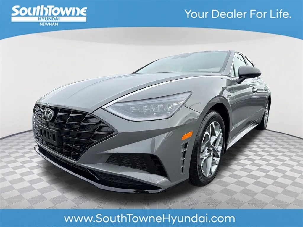 Gray 2023 Hyundai Sonata SEL for sale in Newnan, GA