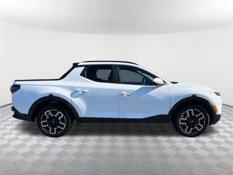 More photos of 2025 Hyundai Santa Cruz Limited at Southtowne Hyundai of Newnan, GA