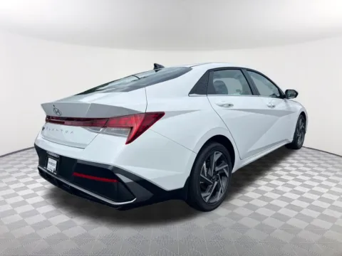 More photos of 2025 Hyundai Elantra SEL Convenience at Southtowne Hyundai of Newnan, GA