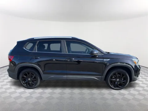 More photos of 2023 Volkswagen Taos 1.5T SE at Southtowne Hyundai of Newnan, GA