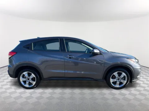More photos of 2020 Honda HR-V LX at Southtowne Hyundai of Newnan, GA